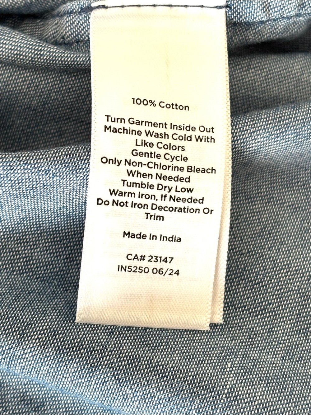 Talbots Embellished Collar Denim Button Front Shirt Size 1XP - Picture 5 of 5
